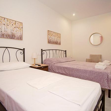 Karnagio Rooms คิปปาริสเซีย ภายนอก รูปภาพ