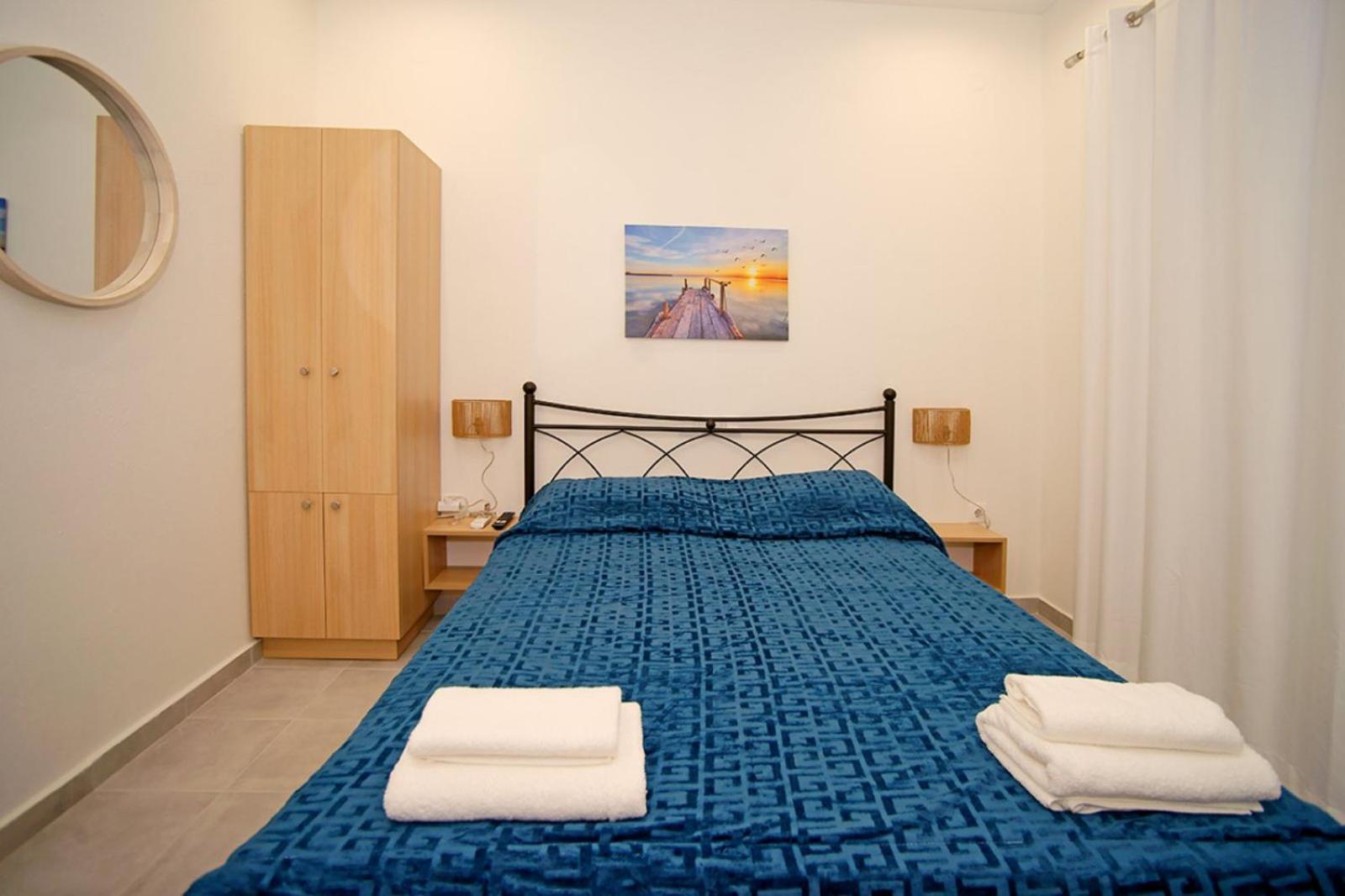 Karnagio Rooms คิปปาริสเซีย ภายนอก รูปภาพ