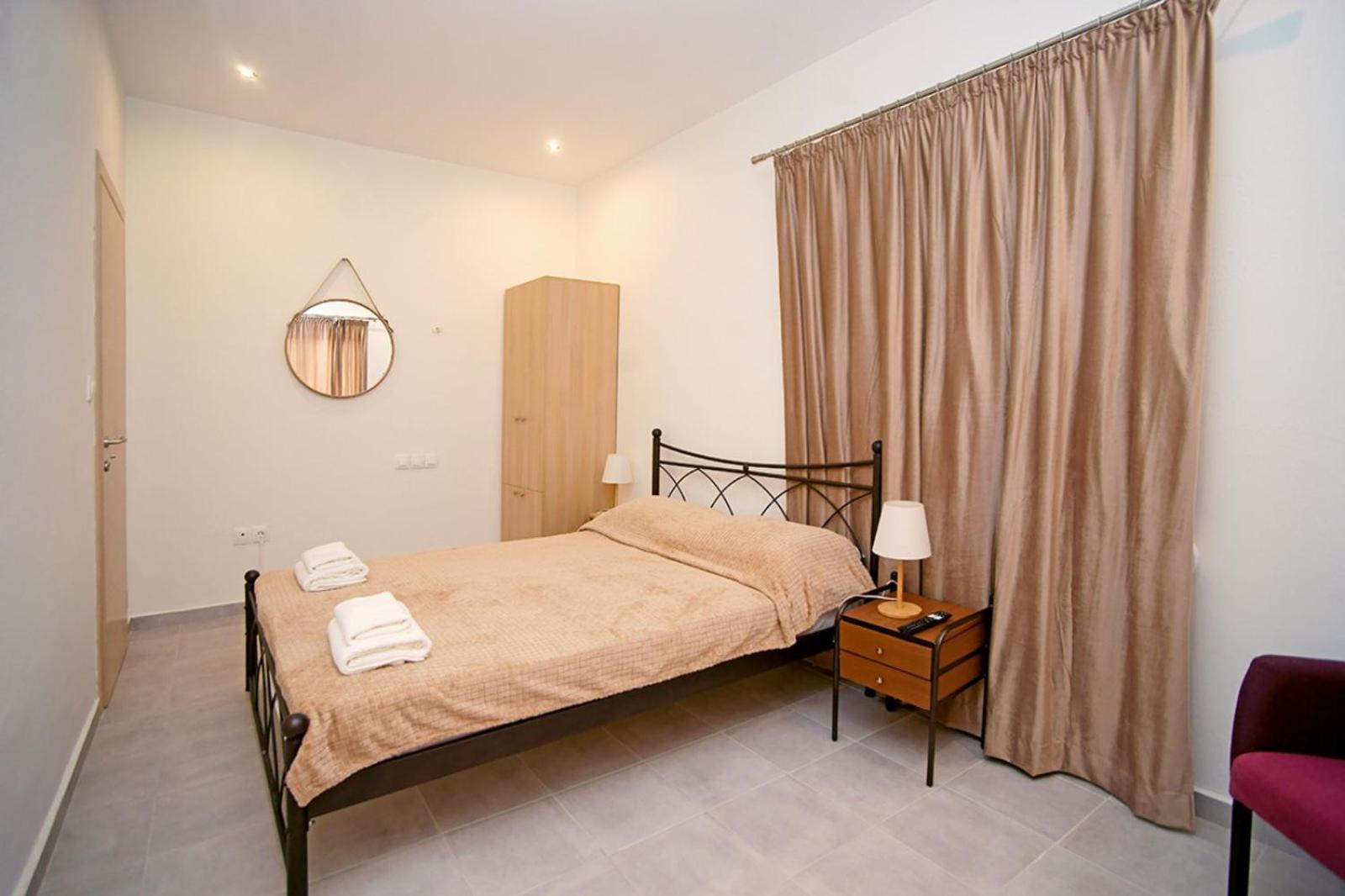 Karnagio Rooms คิปปาริสเซีย ภายนอก รูปภาพ